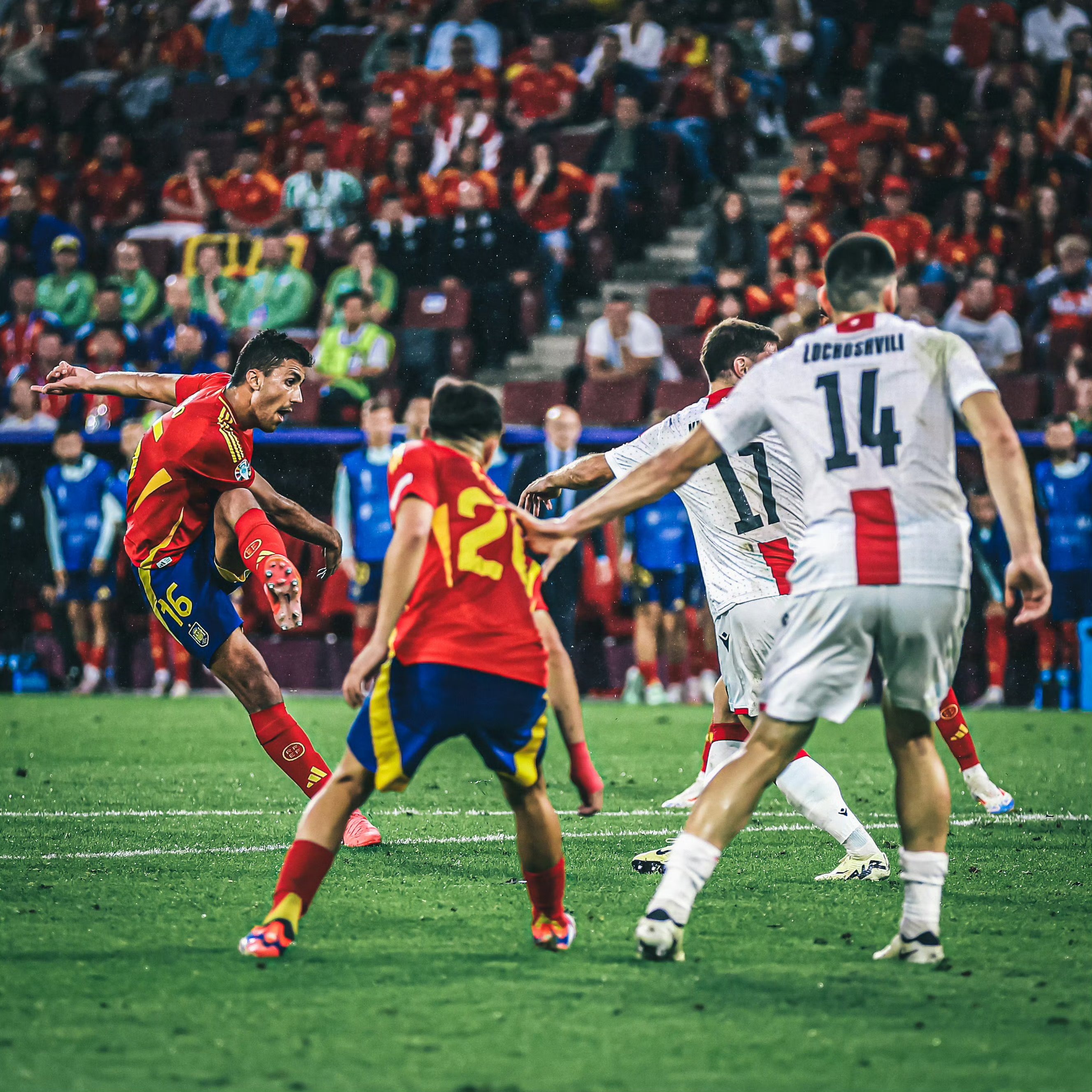 西班牙鏖战巴萨,萨内状态火热 西班牙鏖战巴萨,萨内状态火热