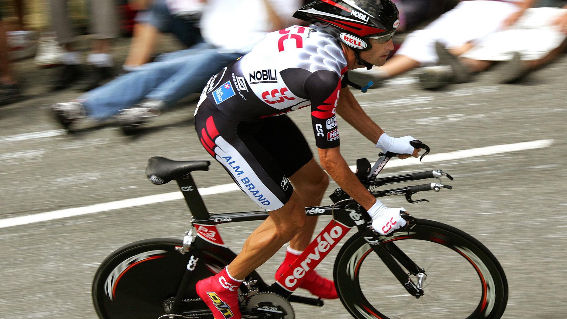 斑马军团横扫北欧，德意志战车刷新传奇—当尤文铁血遇上穆勒纪录之夜